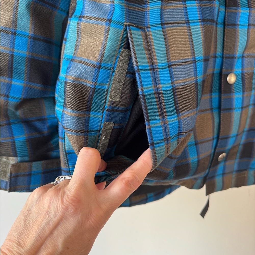 Burton Uproar Blue and Black Plaid Hoodie Shacket Snowboard Jacket M 10/12 - Picture 4 of 11